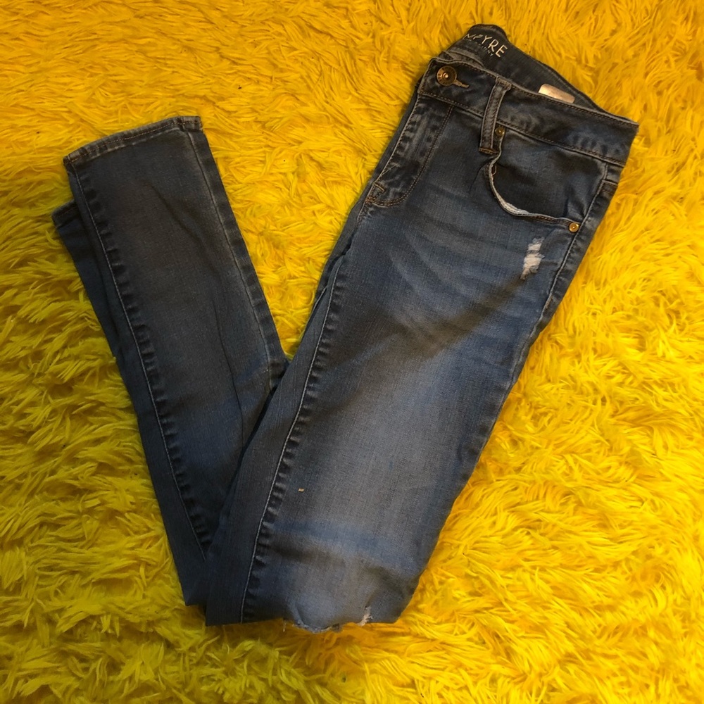 SOLD ON MER-CARI - Picture 5 of 8